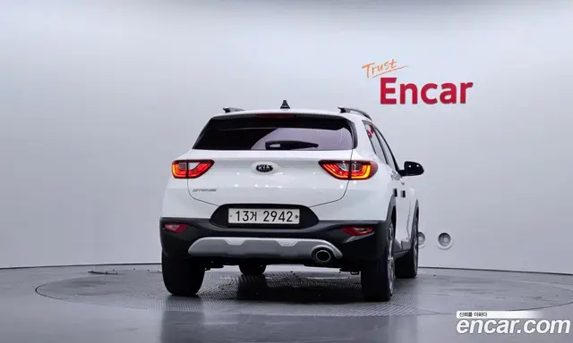Kia Stonic 2018 1.4 автомат (гидро), миниатюра 4