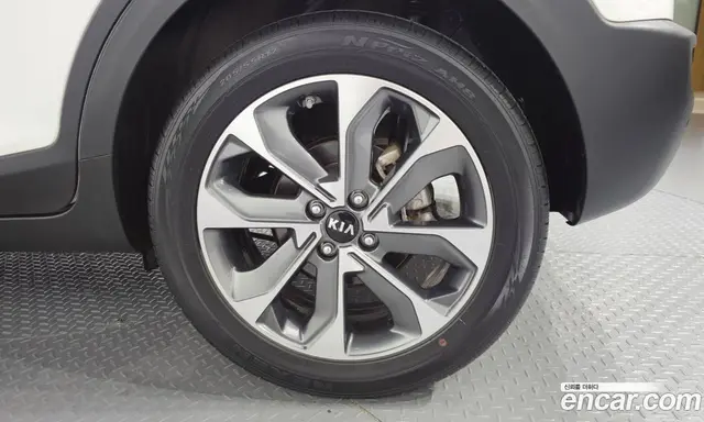 Kia Stonic 2018 1.4 автомат (гидро), миниатюра 7