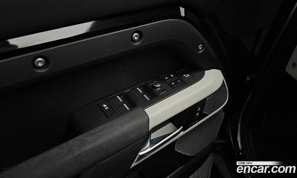 Land Rover Defender 2020 2.0 автомат (гидро), фото 14 Land Rover Defender 2020 2.0 автомат (гидро), фото 14
