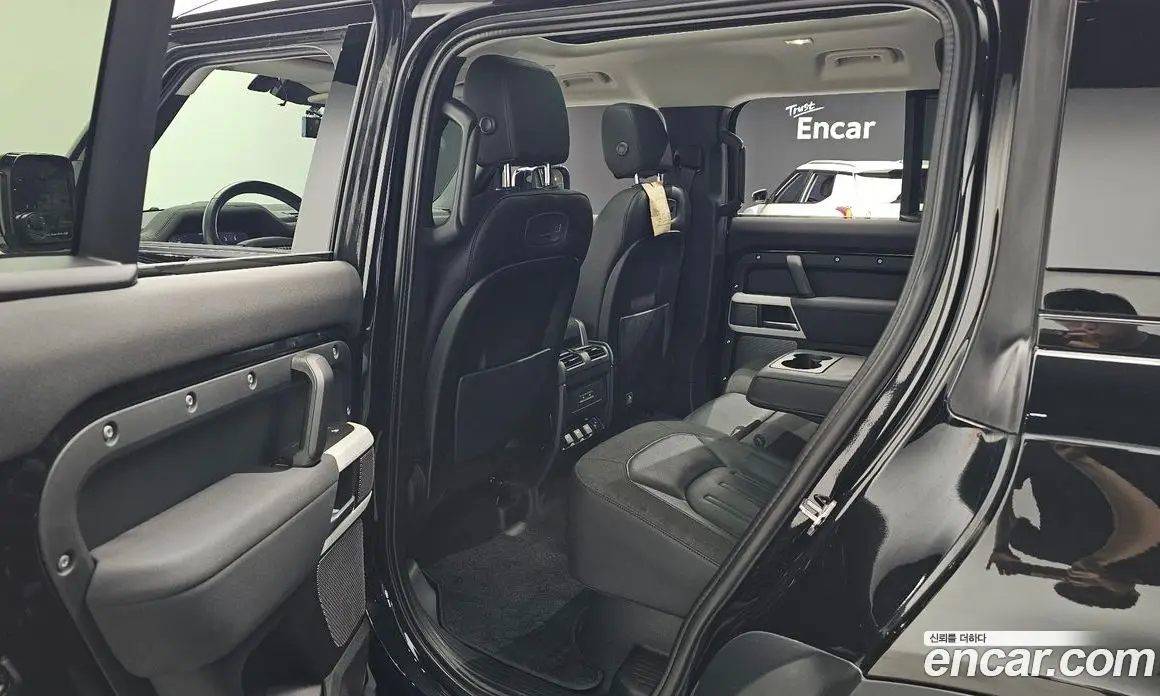 Land Rover Defender 2020 2.0 автомат (гидро), фото 16 Land Rover Defender 2020 2.0 автомат (гидро), фото 16