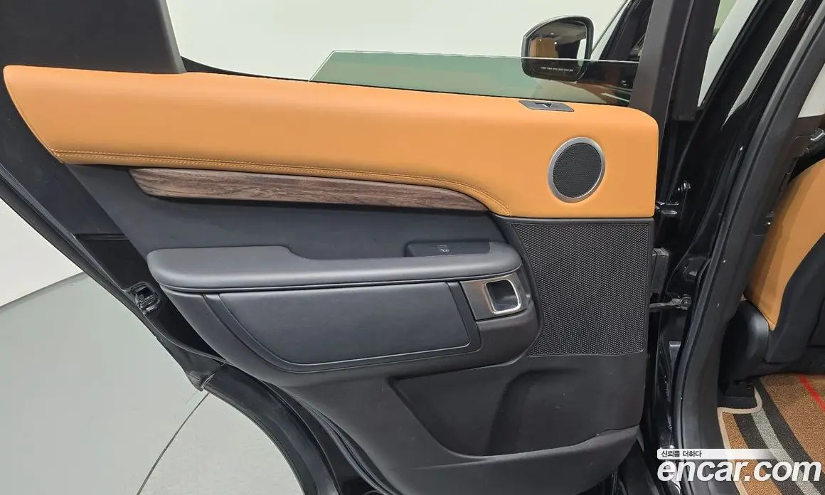 Land Rover Discovery 2019 3.0 автомат (гидро), фото 15 Land Rover Discovery 2019 3.0 автомат (гидро), фото 15