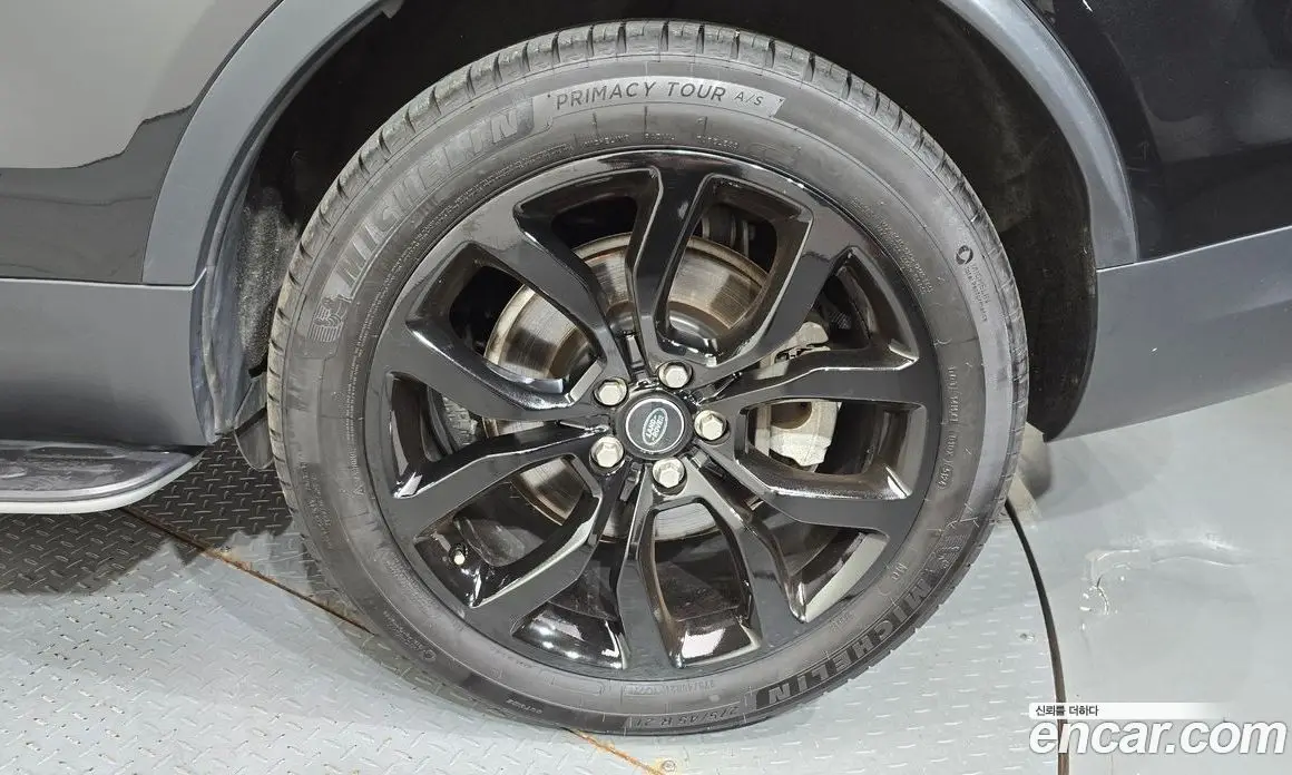 Land Rover Discovery 2019 3.0 автомат (гидро), фото 7 Land Rover Discovery 2019 3.0 автомат (гидро), фото 7