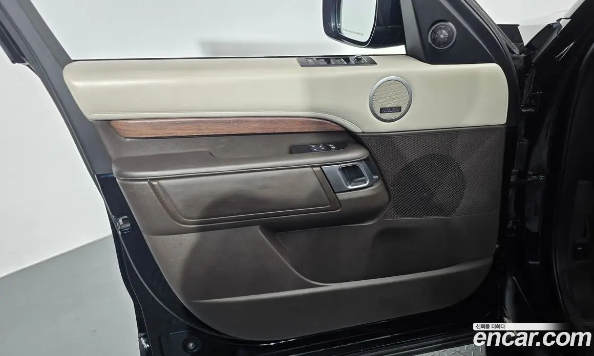 Land Rover Discovery 2020 3.0 автомат (гидро), фото 13 Land Rover Discovery 2020 3.0 автомат (гидро), фото 13