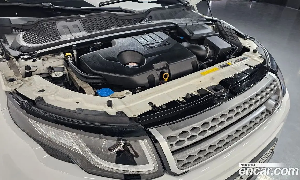 Land Rover Range Rover Evoque 2018 2.0 автомат (гидро), фото 5 Land Rover Range Rover Evoque 2018 2.0 автомат (гидро), фото 5