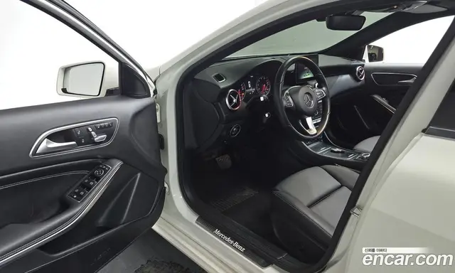 Mercedes-Benz A-Class 2016 1.6 автомат (гидро), миниатюра 12