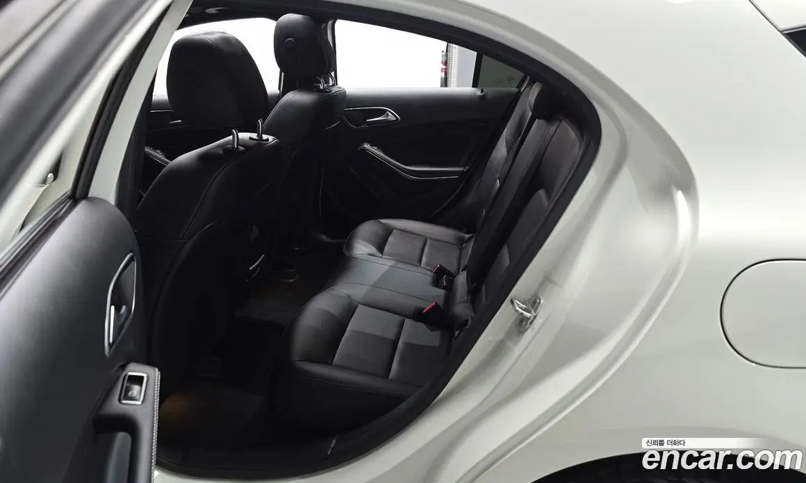 Mercedes-Benz A-Class 2016 1.6 автомат (гидро), фото 15 Mercedes-Benz A-Class 2016 1.6 автомат (гидро), фото 15