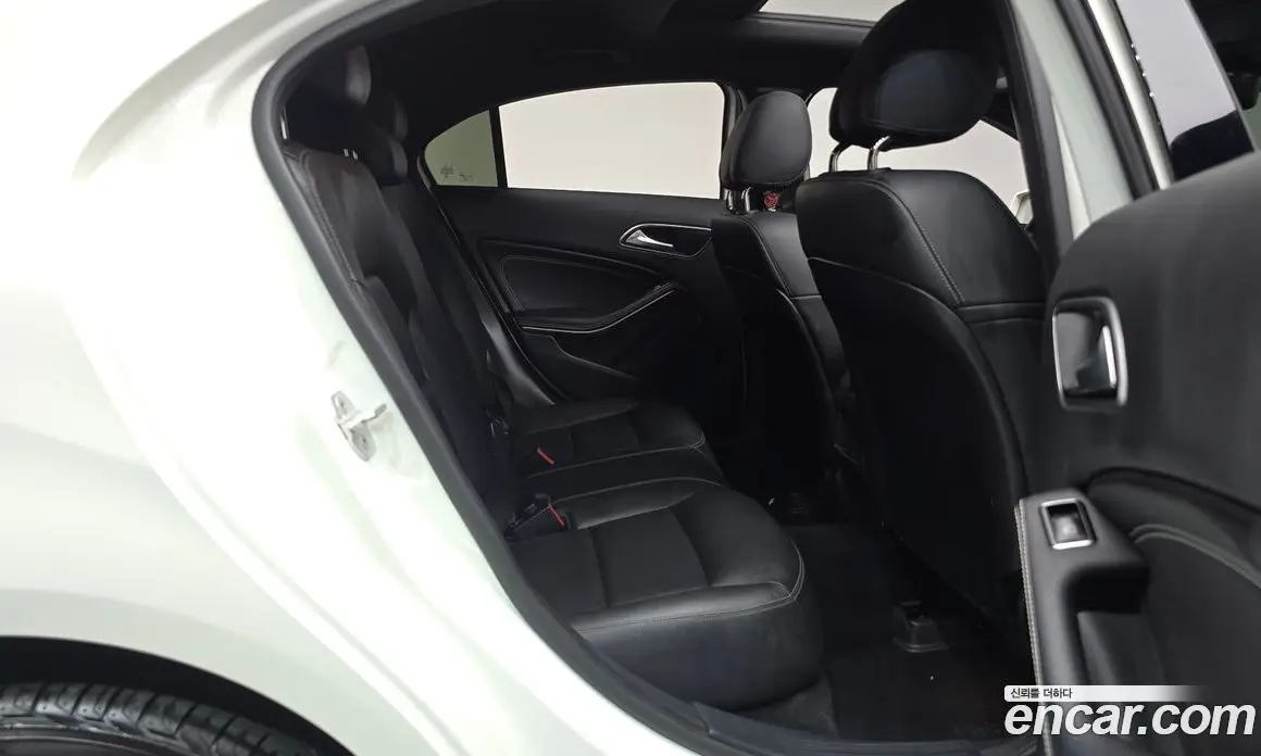 Mercedes-Benz A-Class 2016 1.6 автомат (гидро), фото 17 Mercedes-Benz A-Class 2016 1.6 автомат (гидро), фото 17