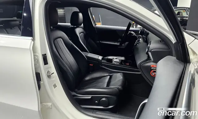 Mercedes-Benz A-Class 2021 1.9 автомат (гидро), миниатюра 12