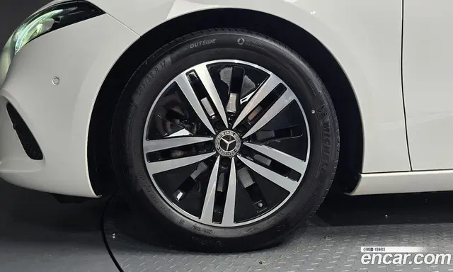 Mercedes-Benz A-Class 2021 1.9 автомат (гидро), миниатюра 4 Mercedes-Benz A-Class 2021 1.9 автомат (гидро), миниатюра 4