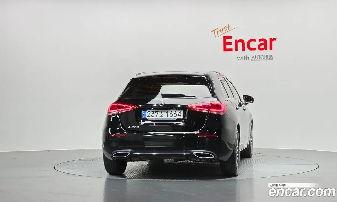 Mercedes-Benz A-Class 2021 2.0 автомат (гидро), фото 3