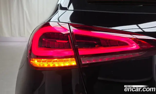 Mercedes-Benz A-Class 2021 2.0 автомат (гидро), миниатюра 8