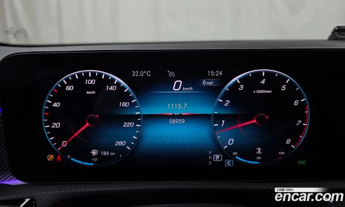 Mercedes-Benz A-Class 2021 2.0 автомат (гидро), фото 10