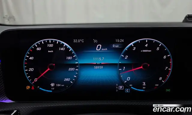 Mercedes-Benz A-Class 2021 2.0 автомат (гидро), миниатюра 10