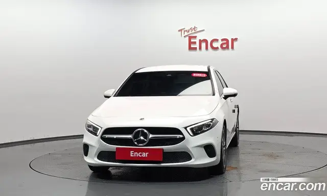 Mercedes-Benz A-Class 2022 2.0 автомат (гидро), миниатюра 2