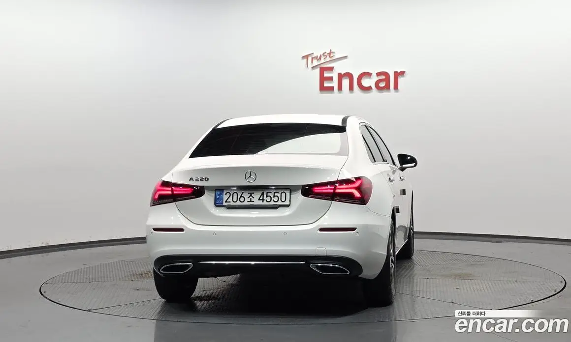 Mercedes-Benz A-Class 2022 2.0 автомат (гидро), фото 3