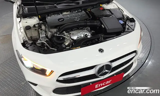 Mercedes-Benz A-Class 2022 2.0 автомат (гидро), миниатюра 5