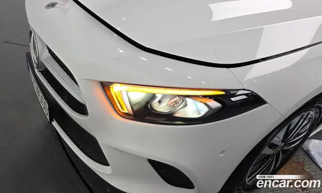 Mercedes-Benz A-Class 2022 2.0 автомат (гидро), миниатюра 7