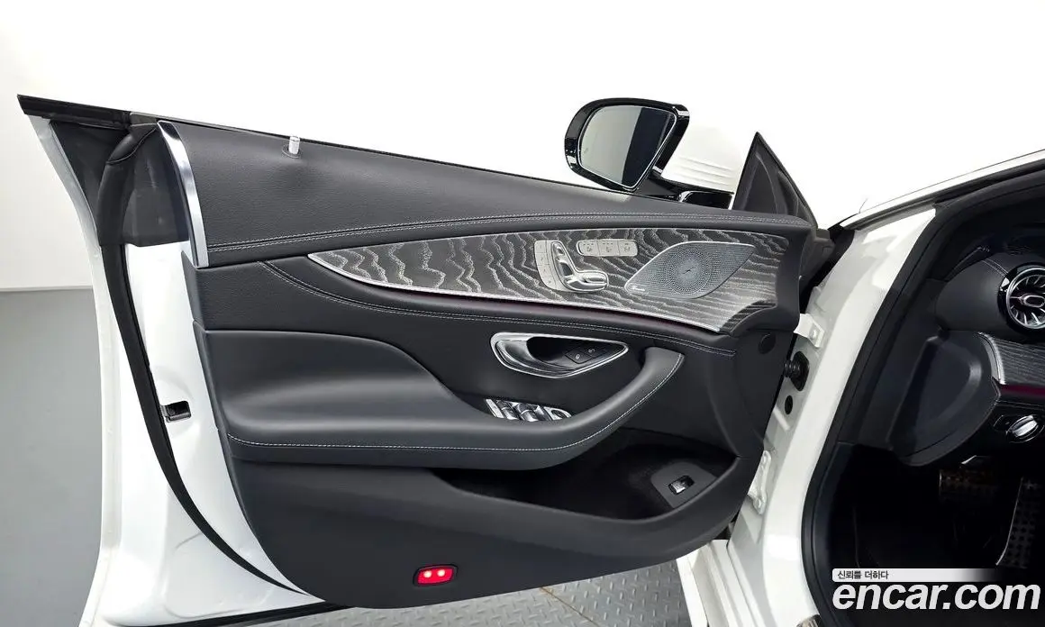 Mercedes-Benz AMG GT 2024 3.0 автомат (гидро), фото 14