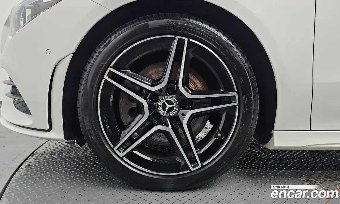 Mercedes-Benz CLA-Class 2020 2.0 автомат (гидро), фото 4 Mercedes-Benz CLA-Class 2020 2.0 автомат (гидро), фото 4