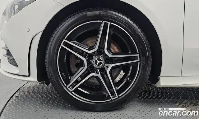 Mercedes-Benz CLA-Class 2020 2.0 автомат (гидро), миниатюра 4 Mercedes-Benz CLA-Class 2020 2.0 автомат (гидро), миниатюра 4