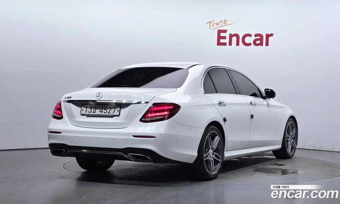 Mercedes-Benz E-Class 2018 2.0 автомат (гидро), фото 2 Mercedes-Benz E-Class 2018 2.0 автомат (гидро), фото 2