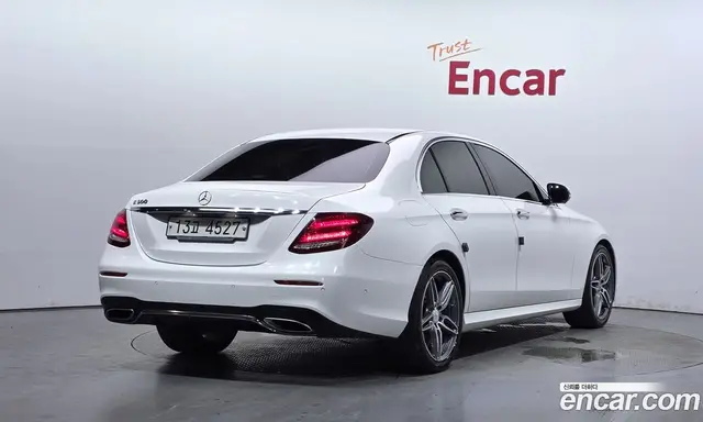 Mercedes-Benz E-Class 2018 2.0 автомат (гидро), миниатюра 2 Mercedes-Benz E-Class 2018 2.0 автомат (гидро), миниатюра 2