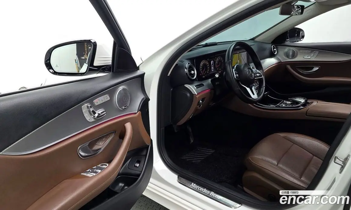 Mercedes-Benz E-Class 2018 2.0 автомат (гидро), фото 13 Mercedes-Benz E-Class 2018 2.0 автомат (гидро), фото 13