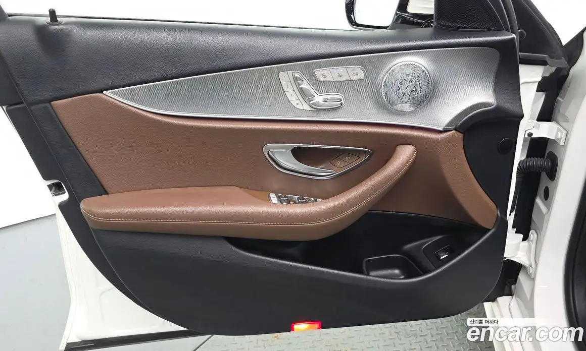 Mercedes-Benz E-Class 2018 2.0 автомат (гидро), фото 14 Mercedes-Benz E-Class 2018 2.0 автомат (гидро), фото 14