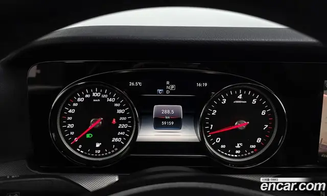 Mercedes-Benz E-Class 2018 2.0 автомат (гидро), миниатюра 11