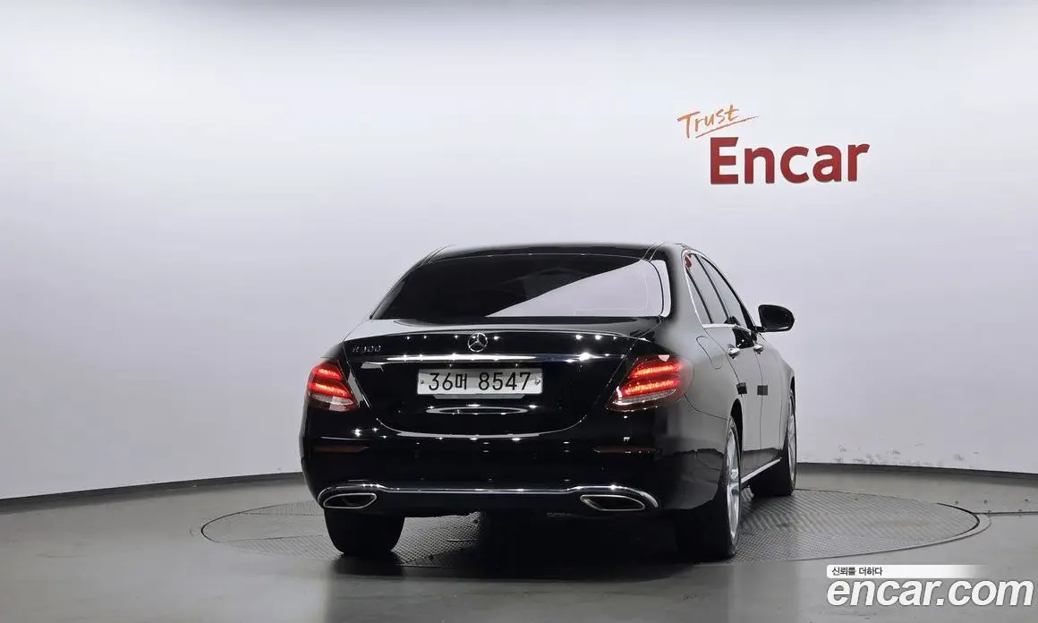 Mercedes-Benz E-Class 2018 2.0 автомат (гидро), фото 4