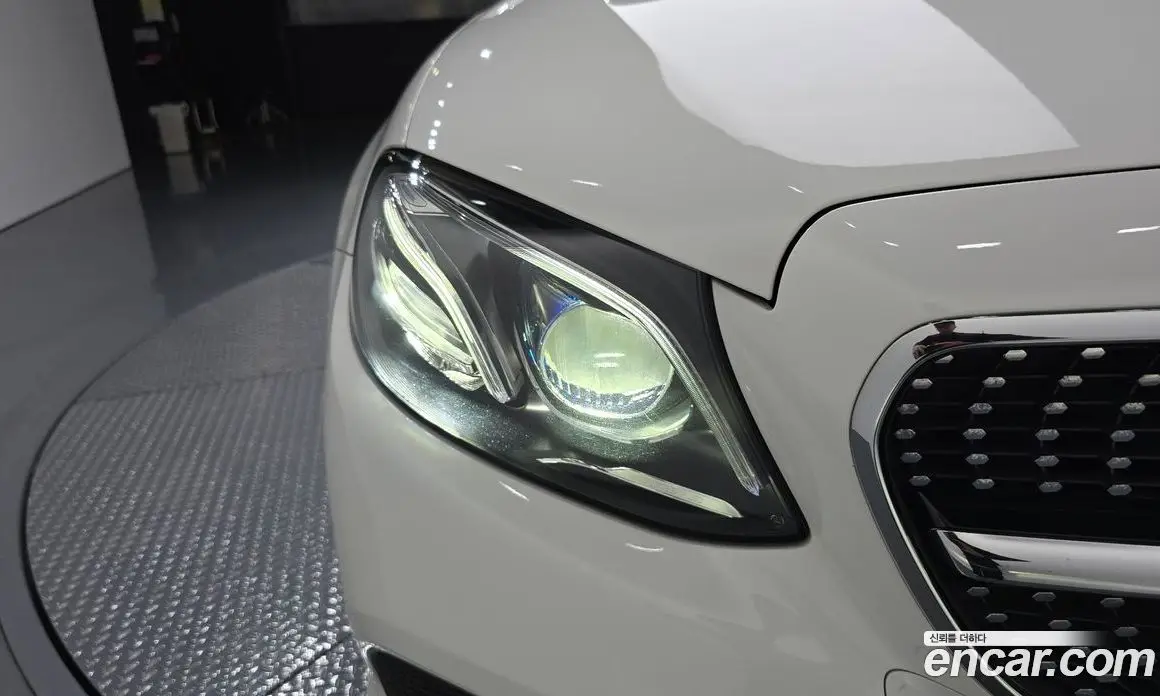 Mercedes-Benz E-Class 2019 1.9 автомат (гидро), фото 8