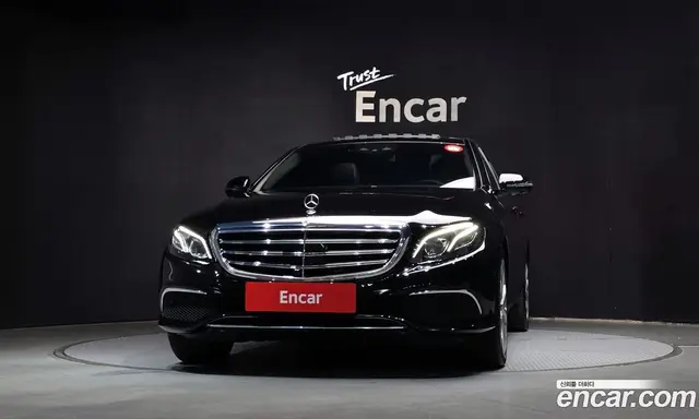 Mercedes-Benz E-Class 2020 2.0 автомат (гидро), миниатюра 3