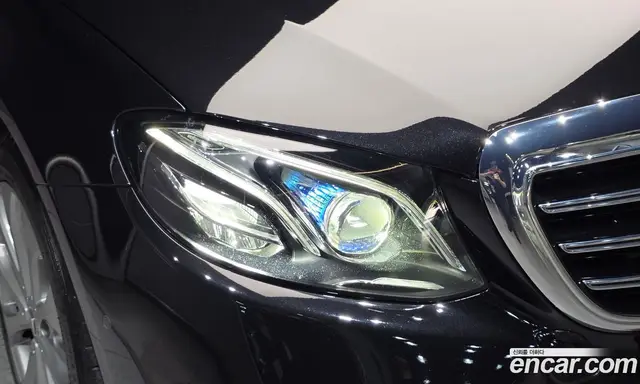 Mercedes-Benz E-Class 2020 2.0 автомат (гидро), миниатюра 8