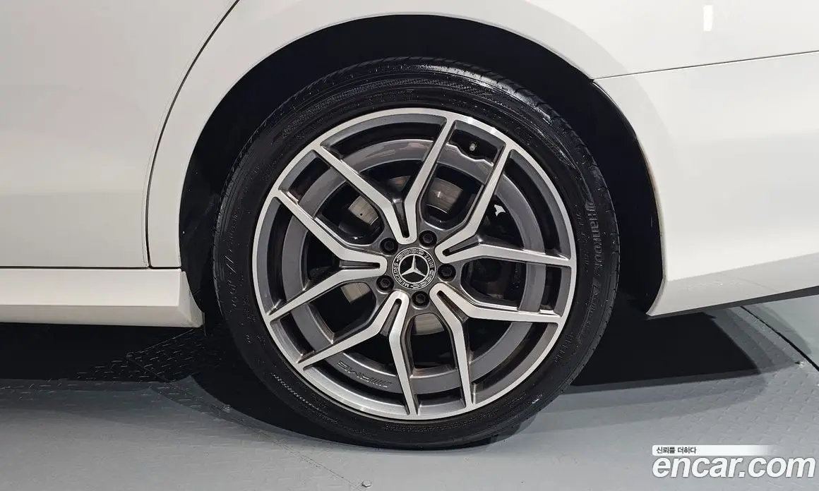 Mercedes-Benz E-Class 2020 1.9 автомат (гидро), фото 6 Mercedes-Benz E-Class 2020 1.9 автомат (гидро), фото 6