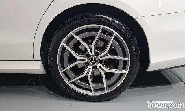 Mercedes-Benz E-Class 2020 1.9 автомат (гидро), миниатюра 6 Mercedes-Benz E-Class 2020 1.9 автомат (гидро), миниатюра 6