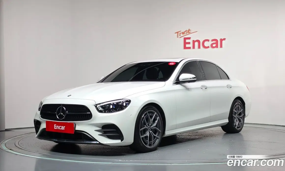 Mercedes-Benz E-Class 2021 1.9 автомат (гидро), фото 1 Mercedes-Benz E-Class 2021 1.9 автомат (гидро), фото 1