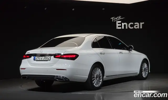 Mercedes-Benz E-Class 2022 2.0 автомат (гидро), миниатюра 2 Mercedes-Benz E-Class 2022 2.0 автомат (гидро), миниатюра 2