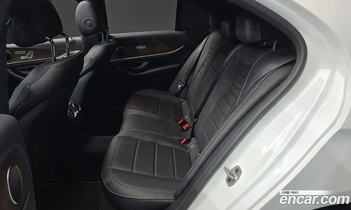 Mercedes-Benz E-Class 2022 2.0 автомат (гидро), фото 17 Mercedes-Benz E-Class 2022 2.0 автомат (гидро), фото 17