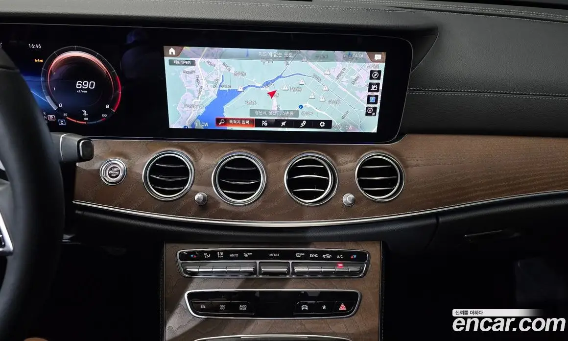 Mercedes-Benz E-Class 2022 2.0 автомат (гидро), фото 20 Mercedes-Benz E-Class 2022 2.0 автомат (гидро), фото 20