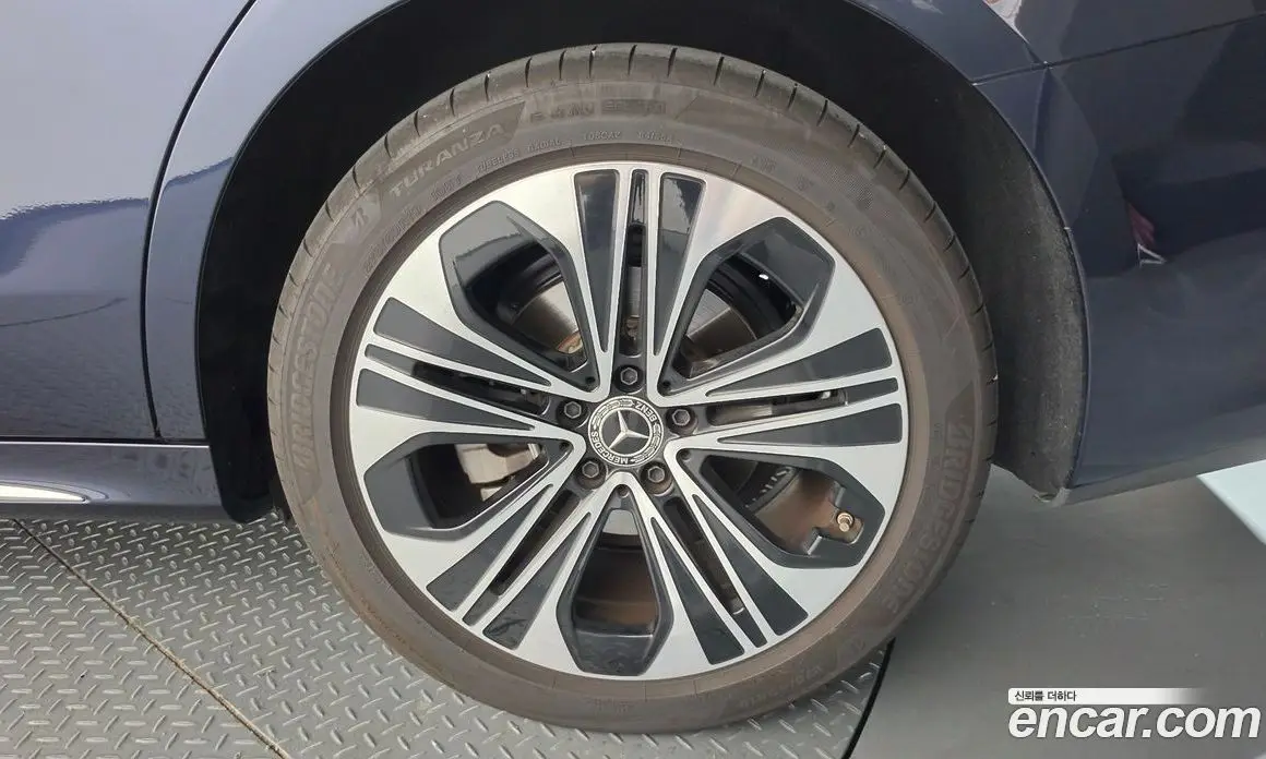 Mercedes-Benz E-Class 2026 2.0 автомат (гидро), фото 7 Mercedes-Benz E-Class 2026 2.0 автомат (гидро), фото 7