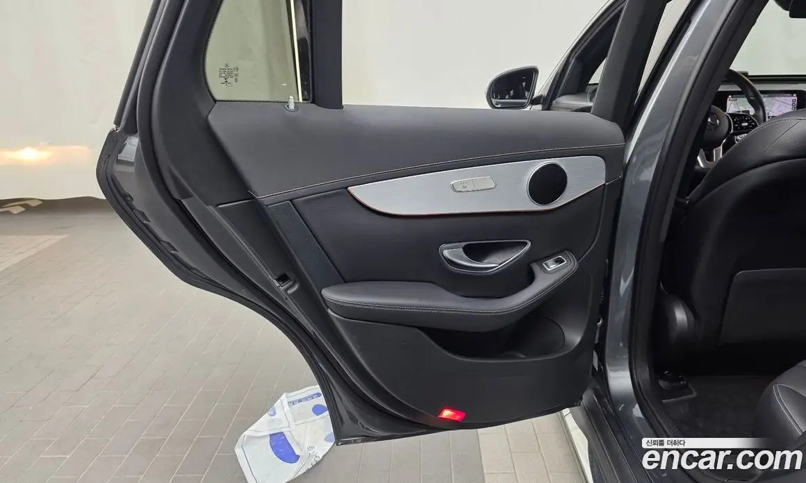 Mercedes-Benz EQC 2020 0.2 автомат (гидро), фото 15