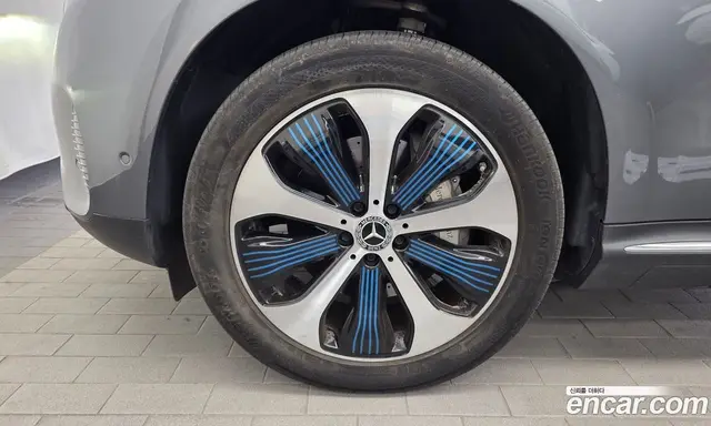 Mercedes-Benz EQC 2020 0.2 автомат (гидро), миниатюра 5