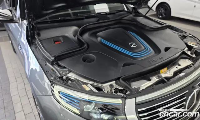 Mercedes-Benz EQC 2020 0.2 автомат (гидро), миниатюра 6
