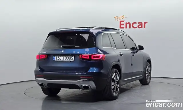Mercedes-Benz GLB-Class 2021 2.0 автомат (гидро), миниатюра 2