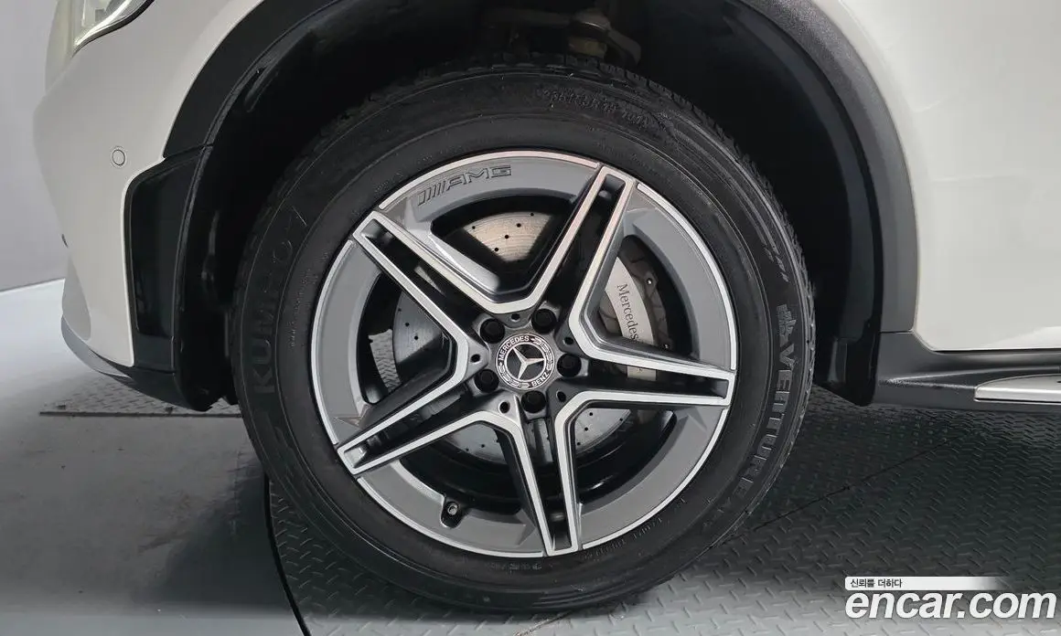 Mercedes-Benz GLC-Class 2022 2.0 автомат (гидро), фото 5 Mercedes-Benz GLC-Class 2022 2.0 автомат (гидро), фото 5