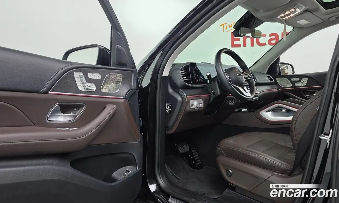 Mercedes-Benz GLE-Class 2023 3.0 автомат (гидро), фото 16