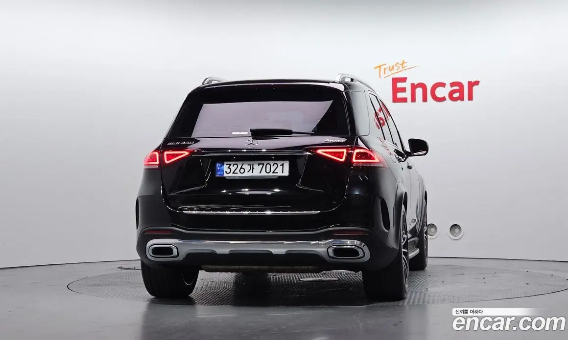 Mercedes-Benz GLE-Class 2023 3.0 автомат (гидро), фото 4