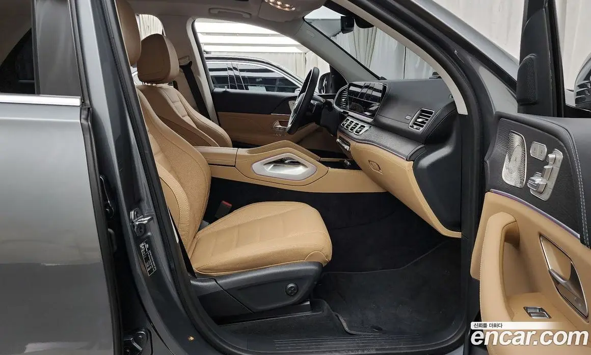 Mercedes-Benz GLE-Class 2025 3.0 автомат (гидро), фото 17