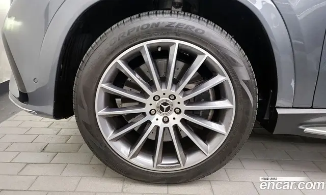 Mercedes-Benz GLE-Class 2025 3.0 автомат (гидро), миниатюра 5
