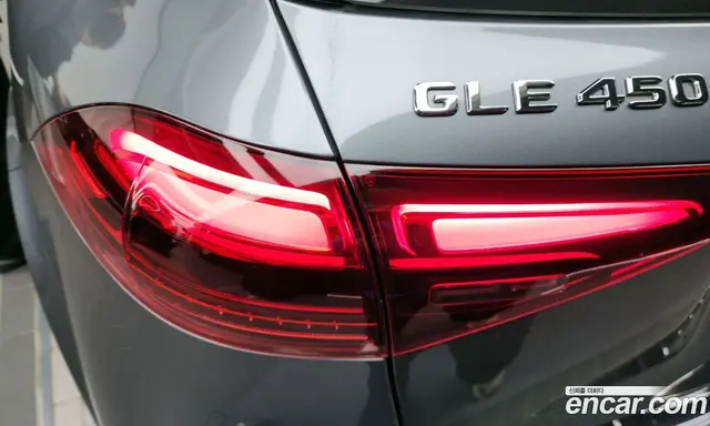 Mercedes-Benz GLE-Class 2025 3.0 автомат (гидро), миниатюра 9